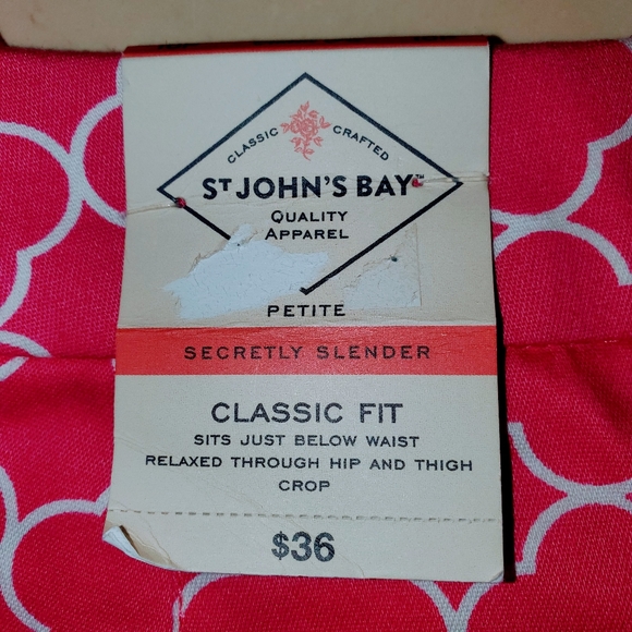 ST. JOHN'S BAY "Secretly Slender" Petite Crop Capri - Picture 5 of 10